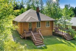 238 Wasagaming Drive, Clear Lake, MB R0J1N0 Photo 14