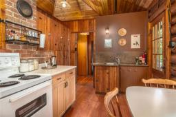 238 Wasagaming Drive, Clear Lake, MB R0J1N0 Photo 9