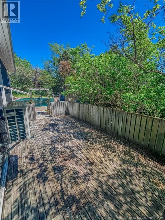 12 Grant Crescent - 11