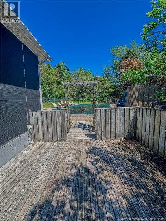 12 Grant Crescent - 12