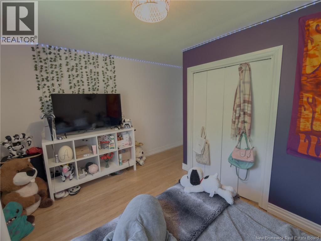 12 Grant Crescent - 35