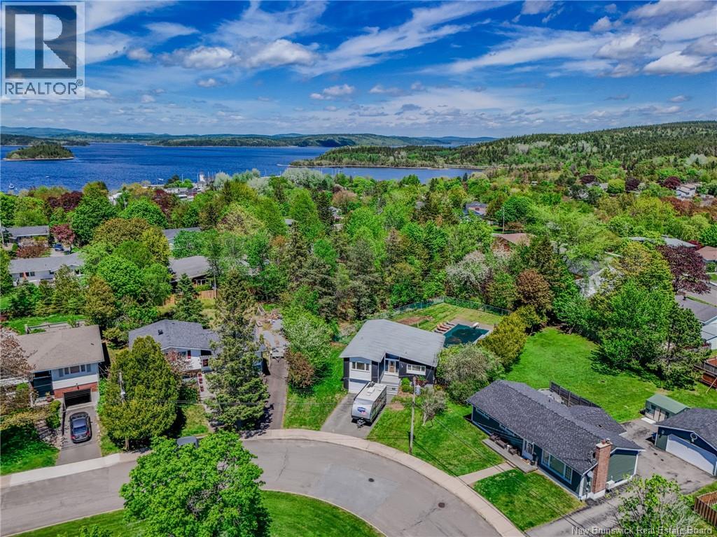 12 Grant Crescent - 5