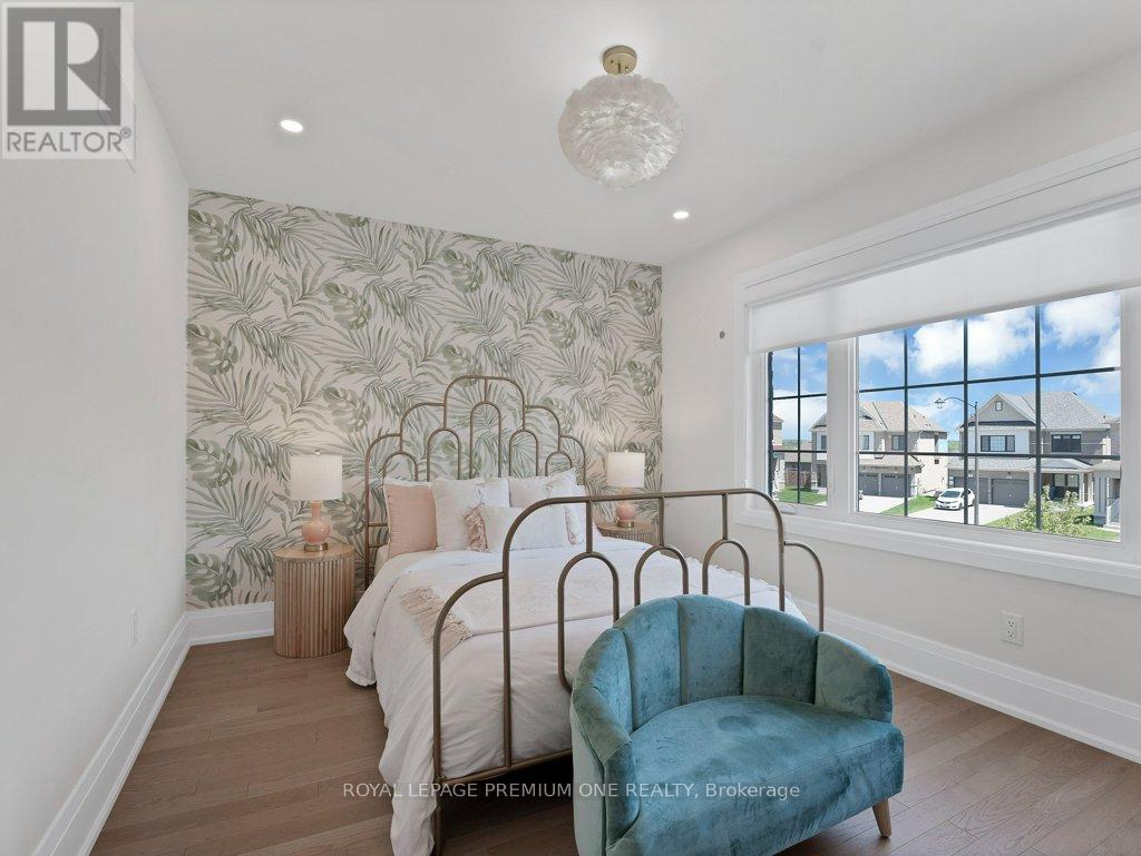 6 BYBLOS COURT - 16