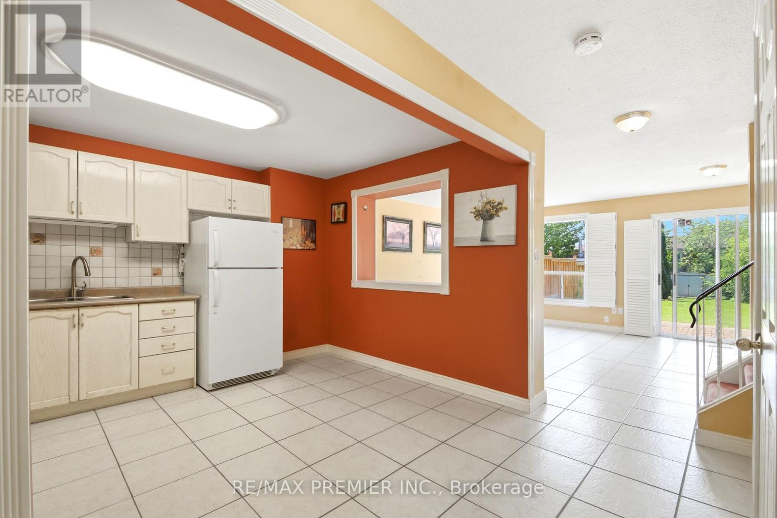 10 ASHCROFT COURT - 5