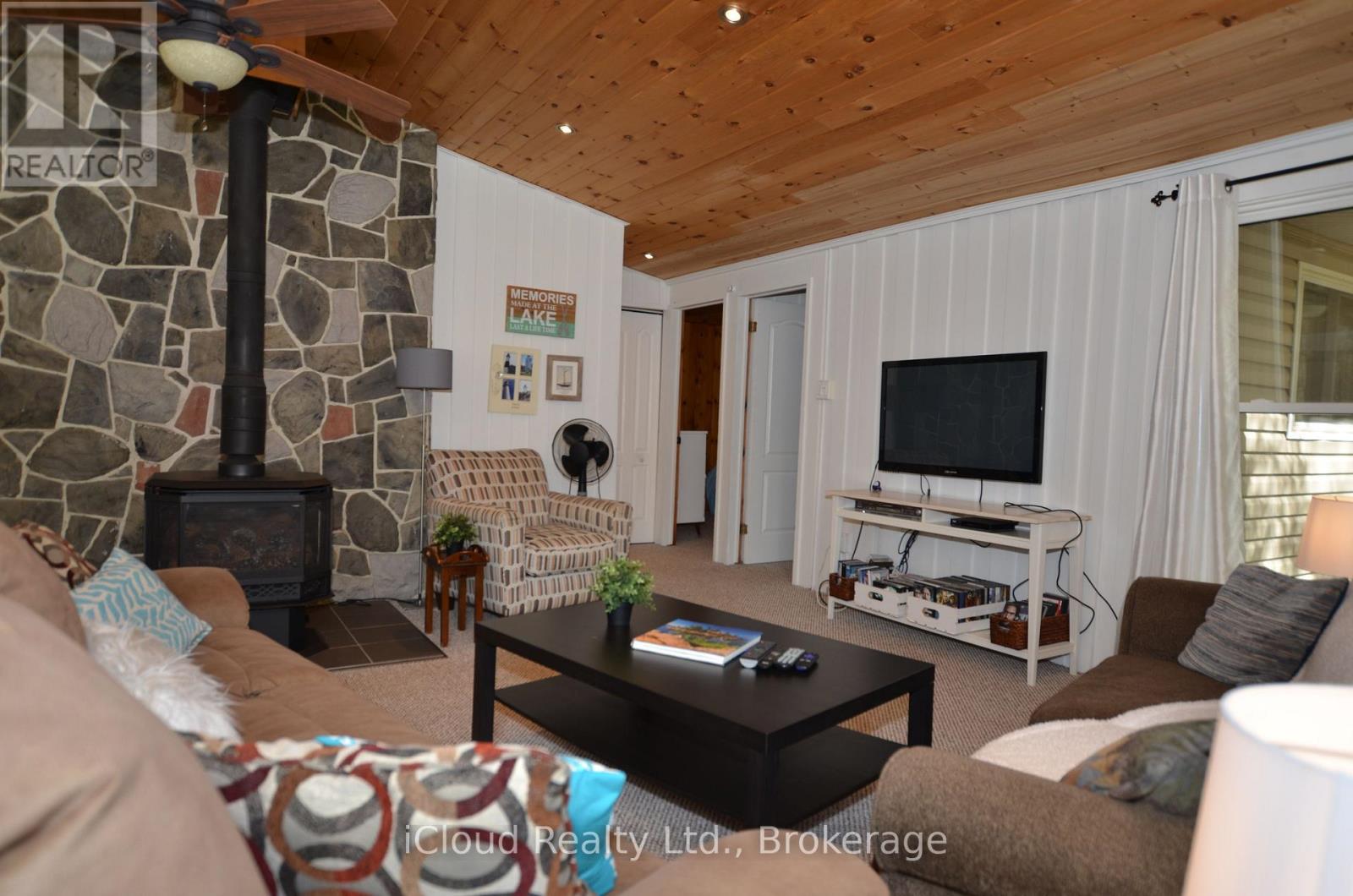 20 ROBERVAL CIRCLE - 16