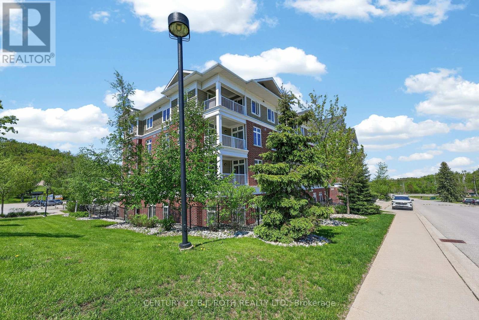 #310 40 HORSESHOE BOULEVARD - 25