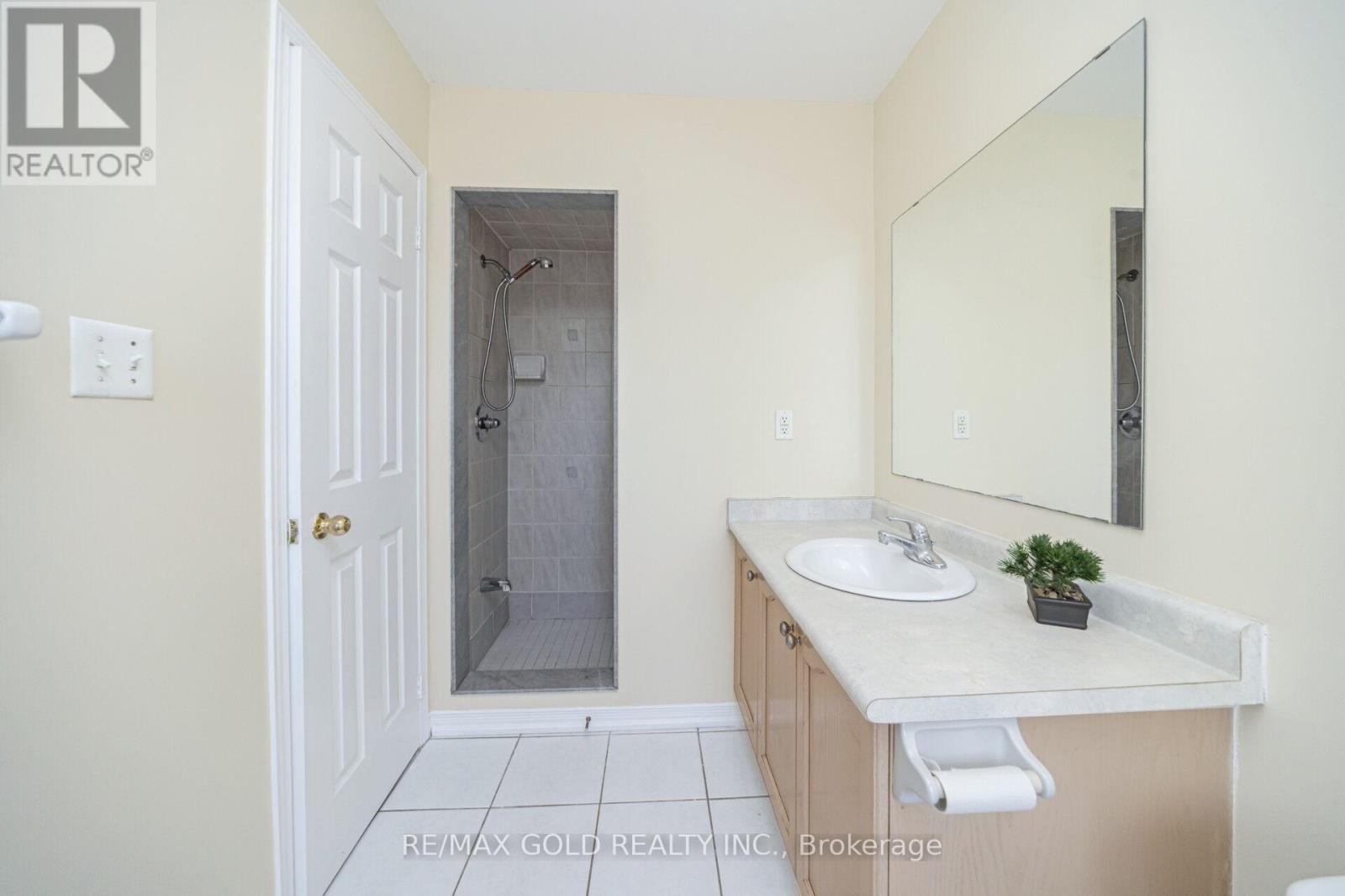 30 GROVER ROAD - 24