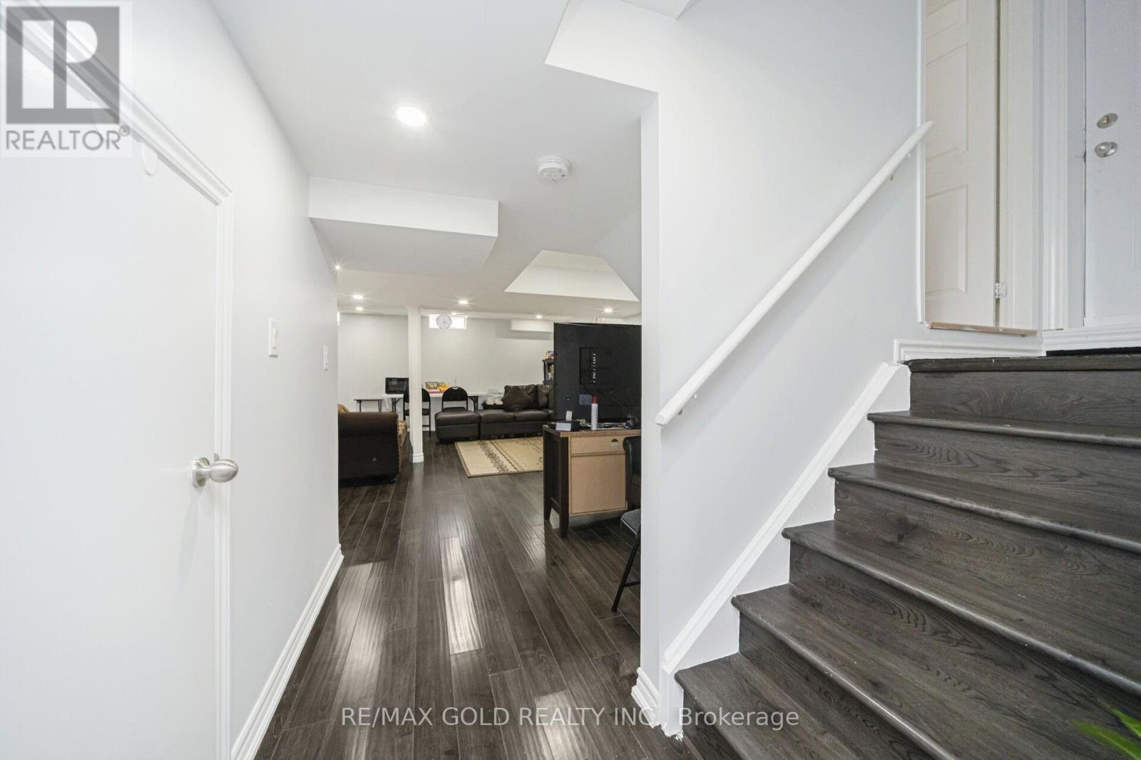 30 GROVER ROAD - 34