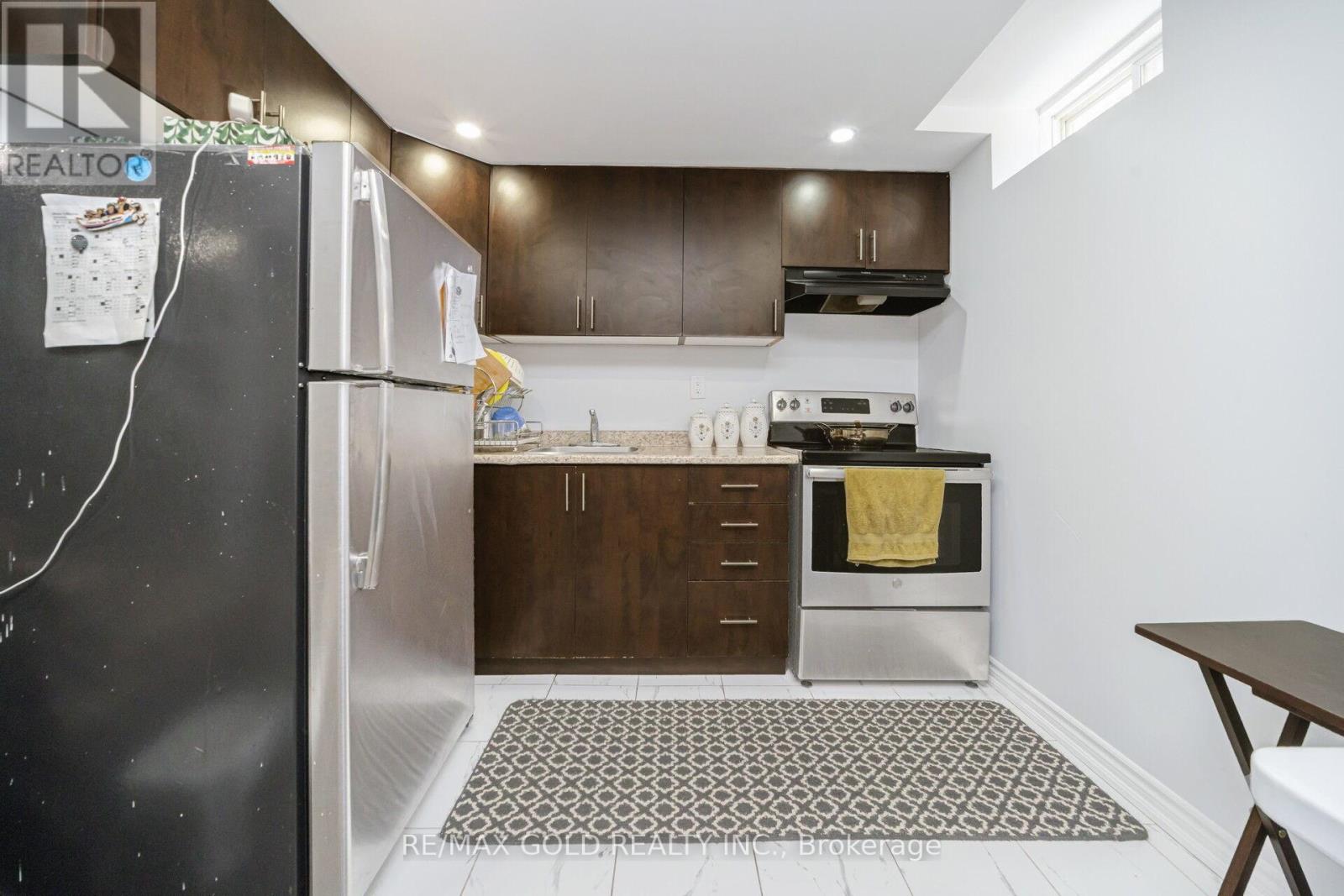 30 GROVER ROAD - 37