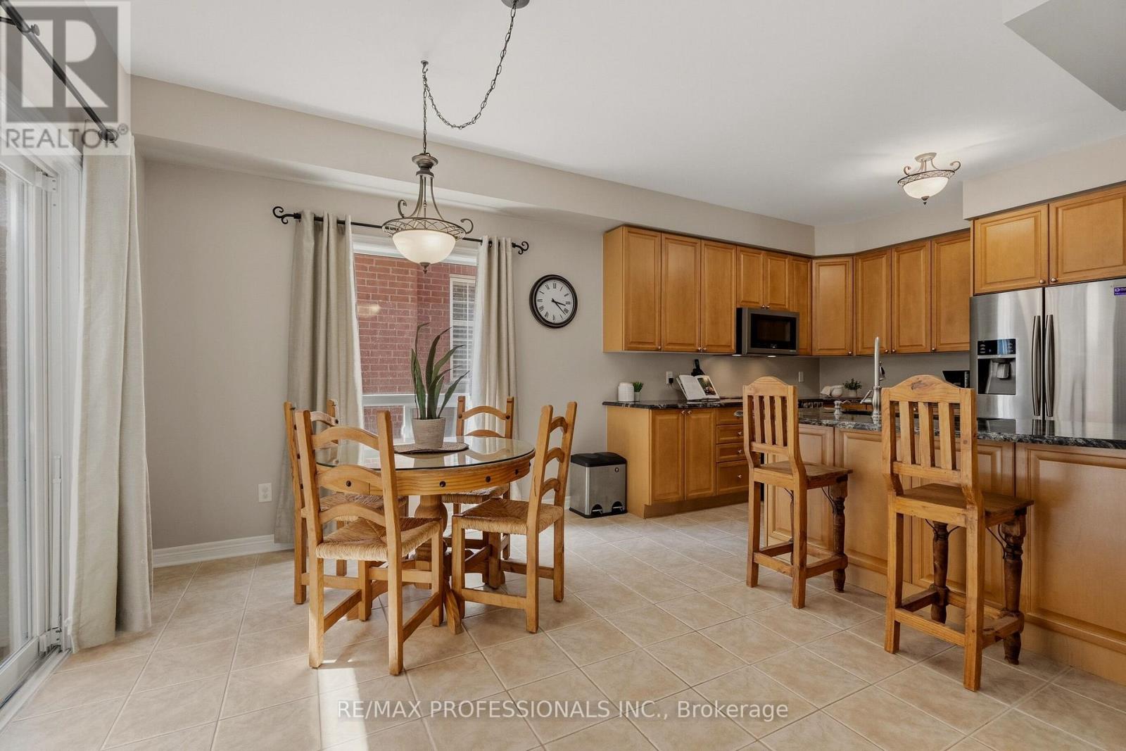 73 NORTH RIDGE CRESCENT - 17
