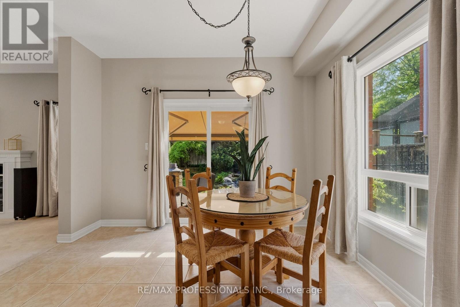 73 NORTH RIDGE CRESCENT - 18