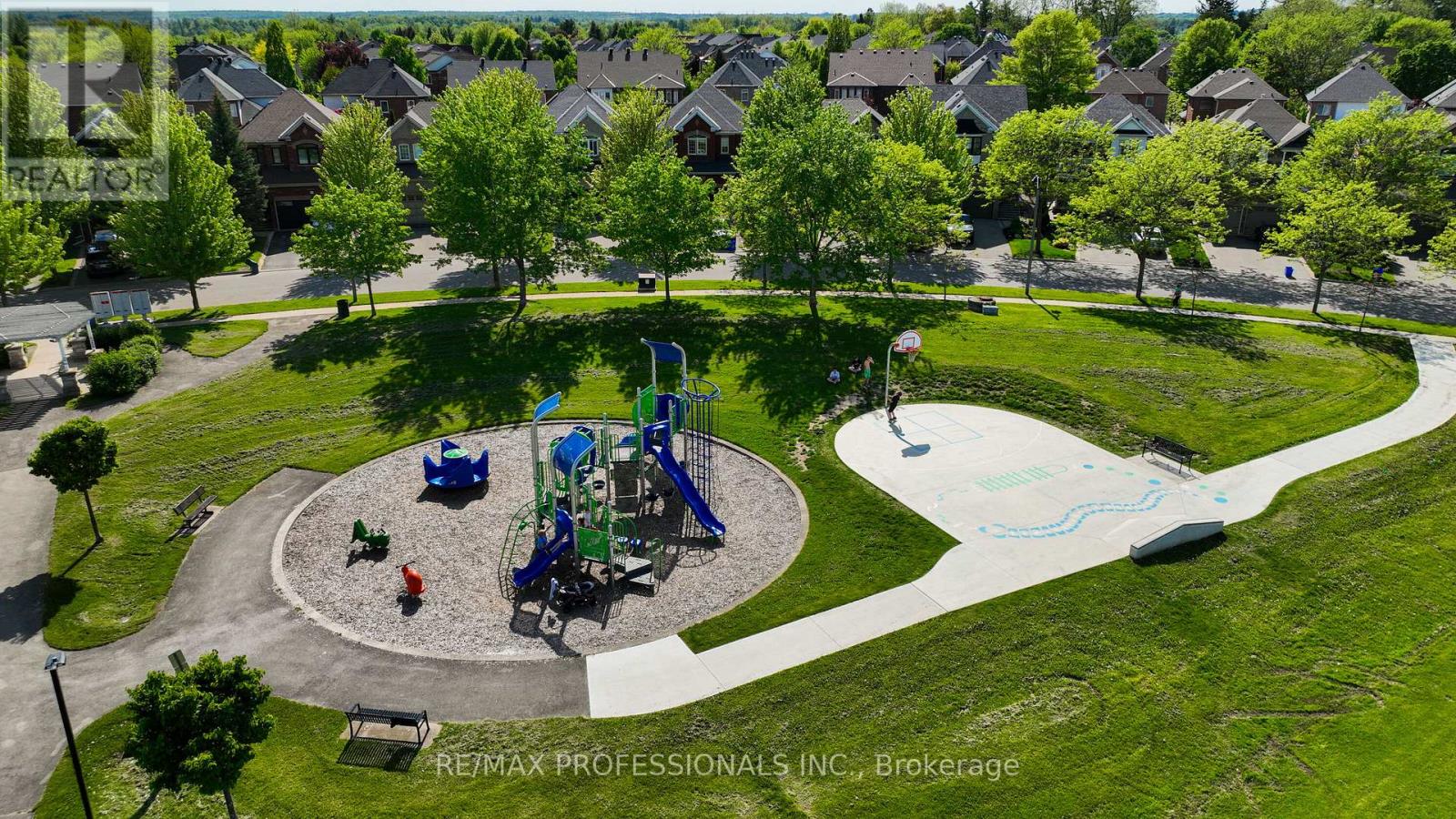 73 NORTH RIDGE CRESCENT - 44