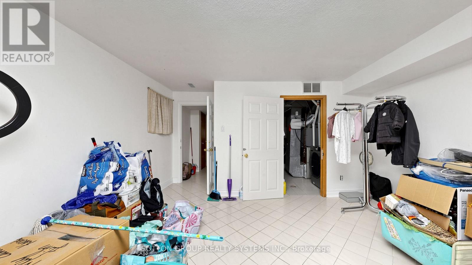 289D BARTLETT AVENUE - 23