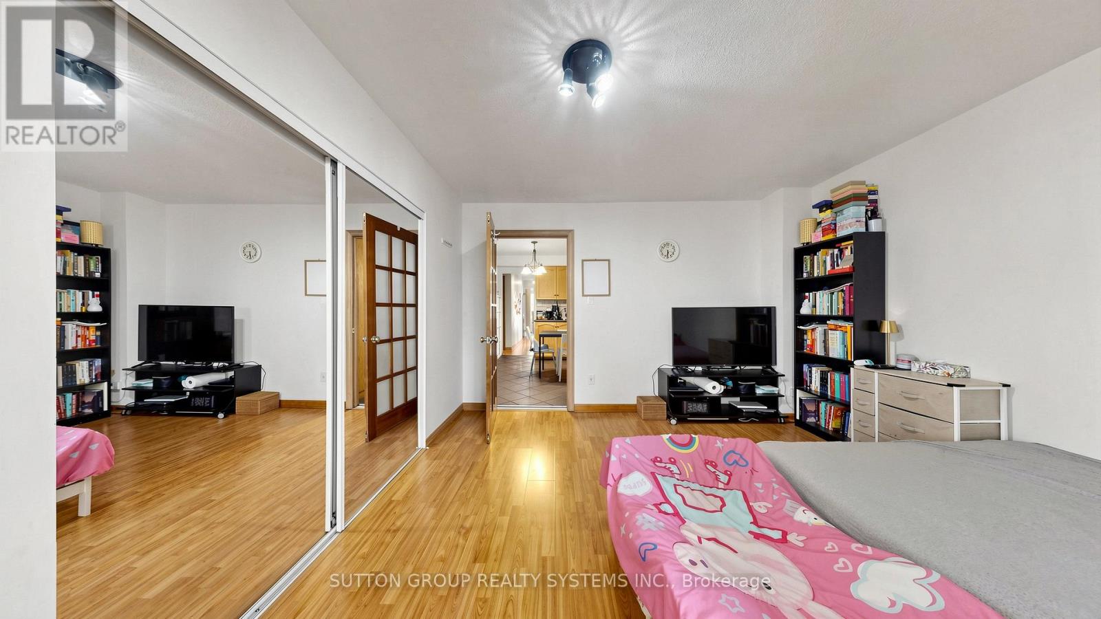 289D BARTLETT AVENUE - 8