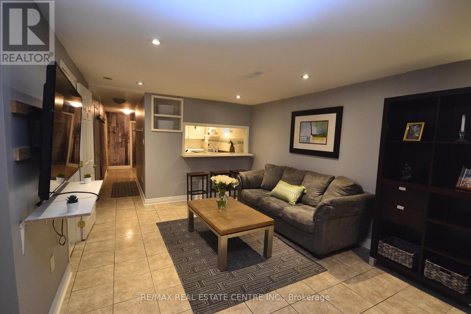 75 CYNTHIA ROAD - 28