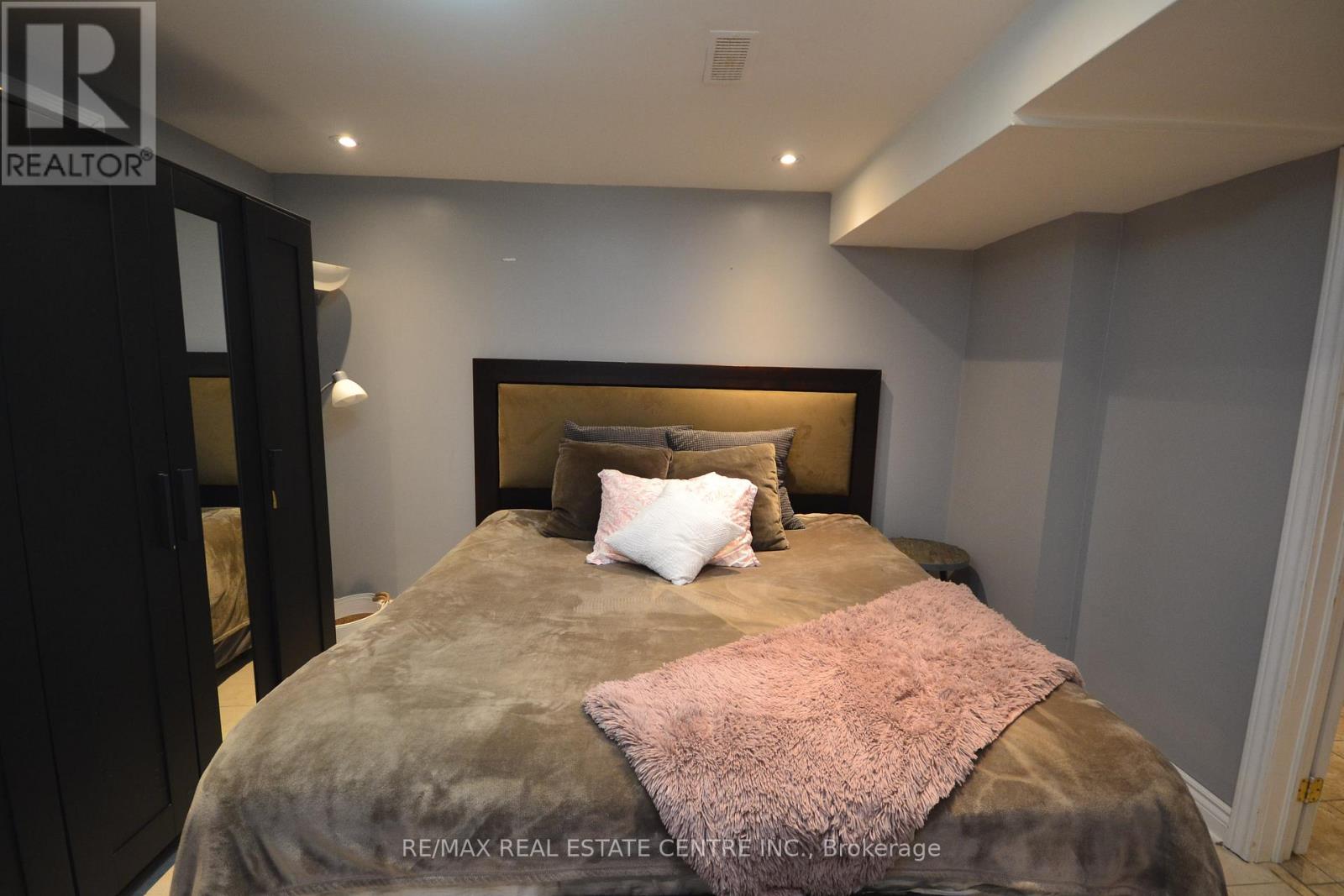 75 CYNTHIA ROAD - 31