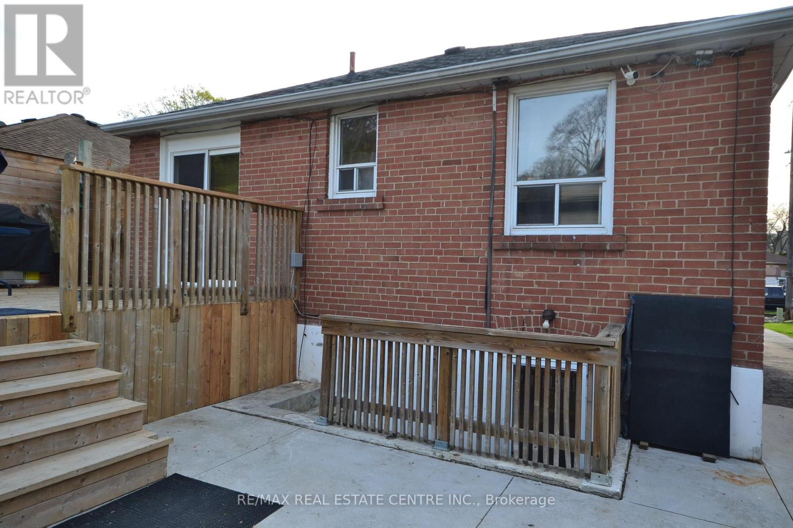 75 CYNTHIA ROAD - 35