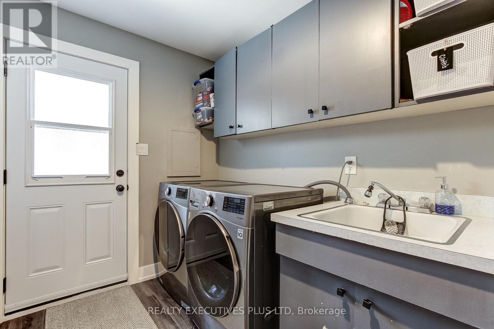 114 NEILSON DRIVE - 18