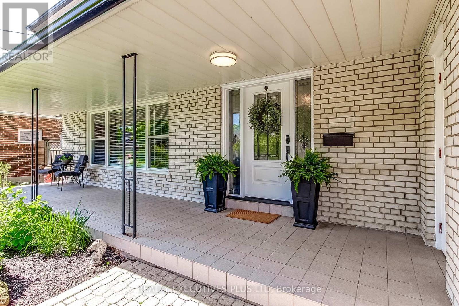 114 NEILSON DRIVE - 4