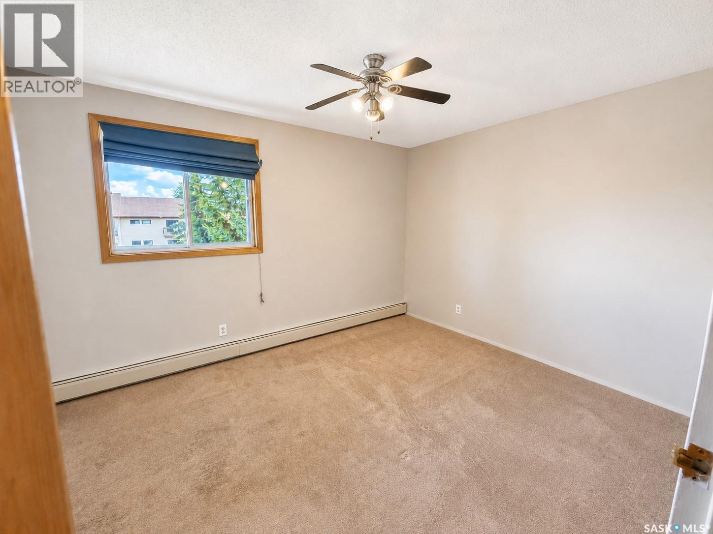 #301 203A Tait PLACE - 12