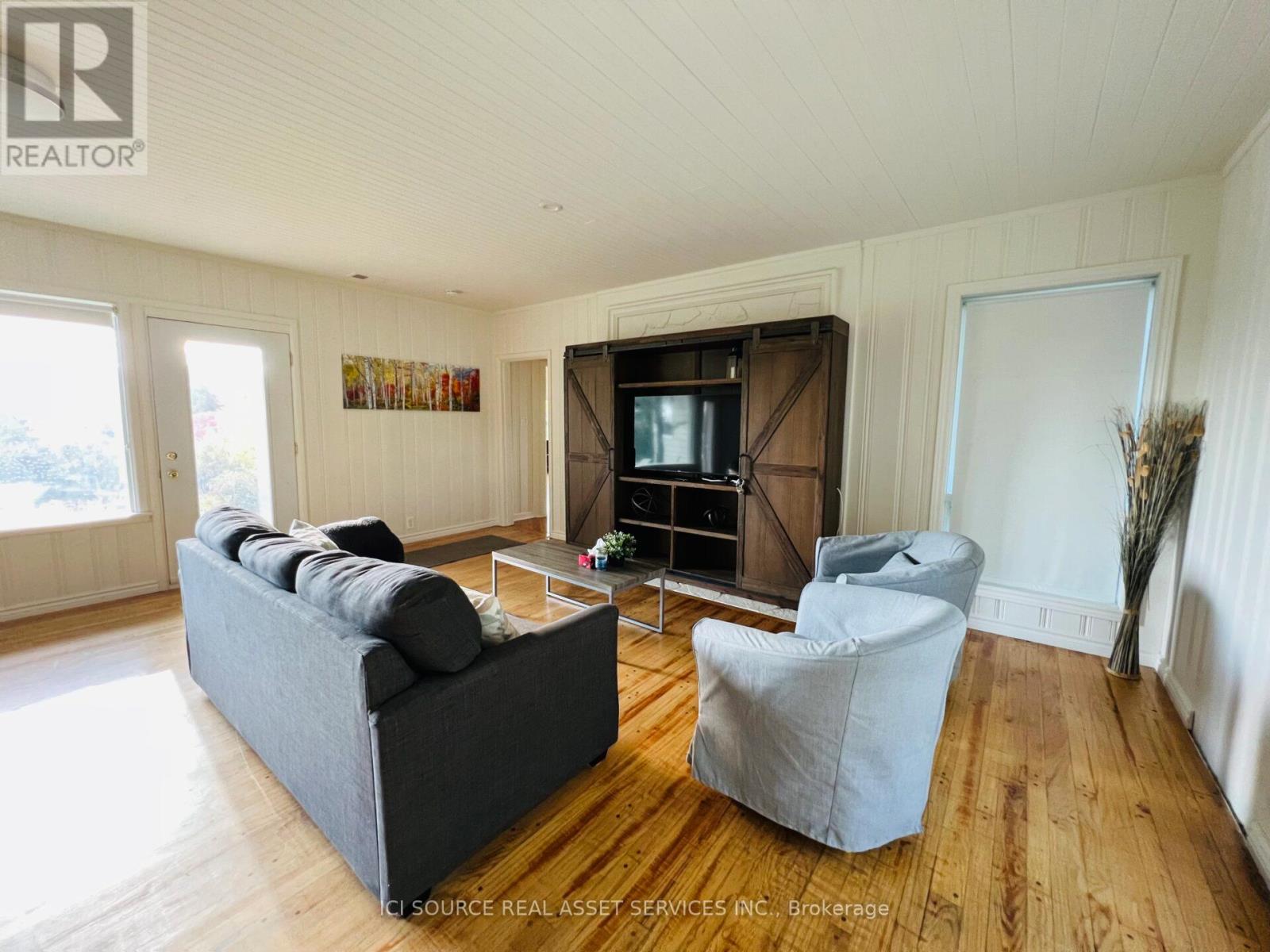 8 RENWOOD PLACE - 25