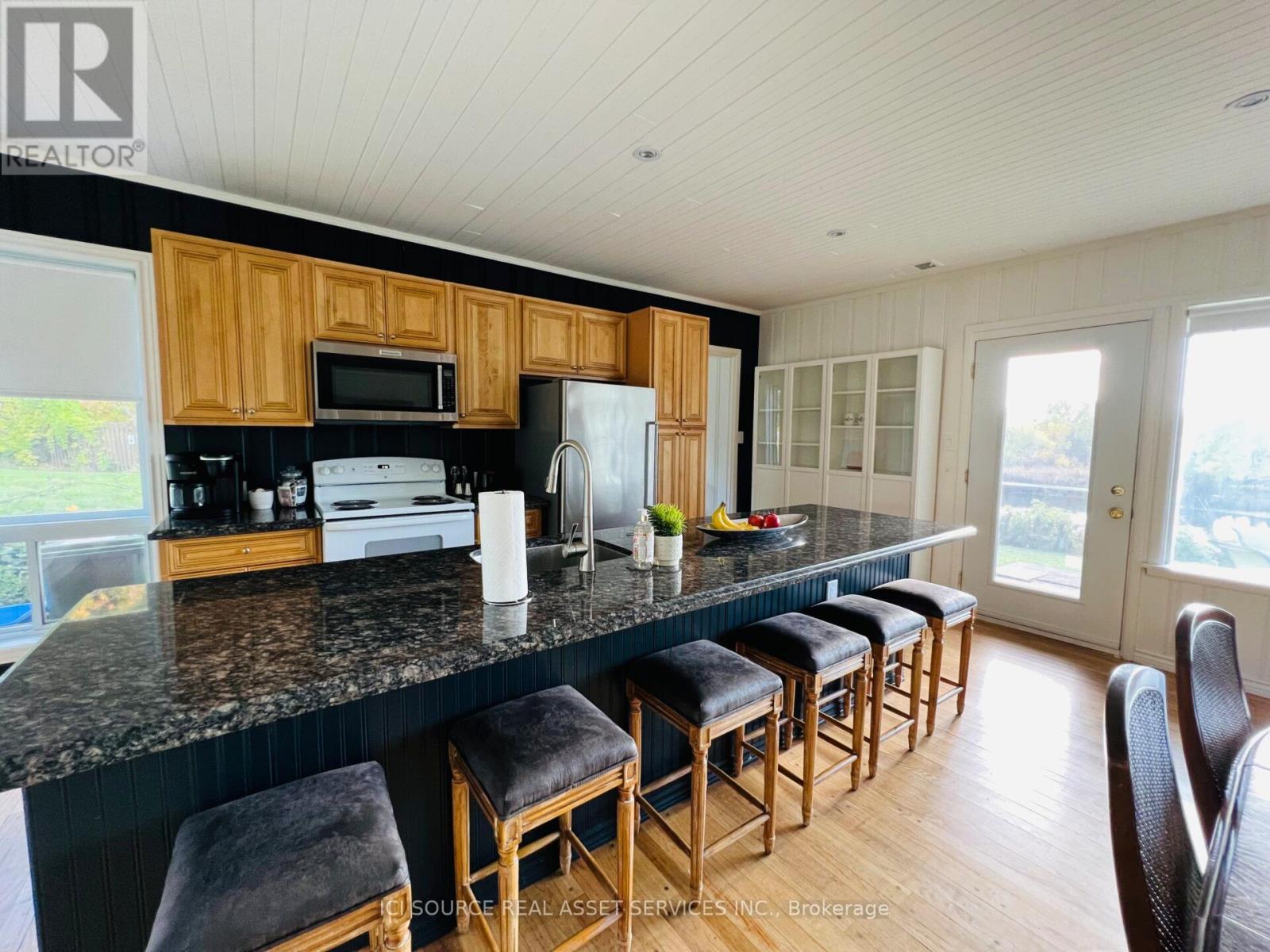 8 RENWOOD PLACE - 26