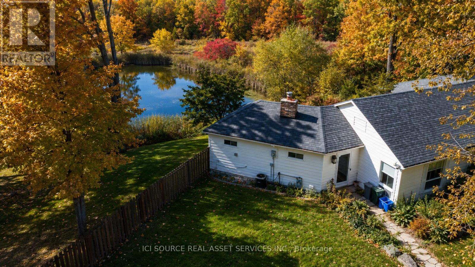 8 RENWOOD PLACE - 6