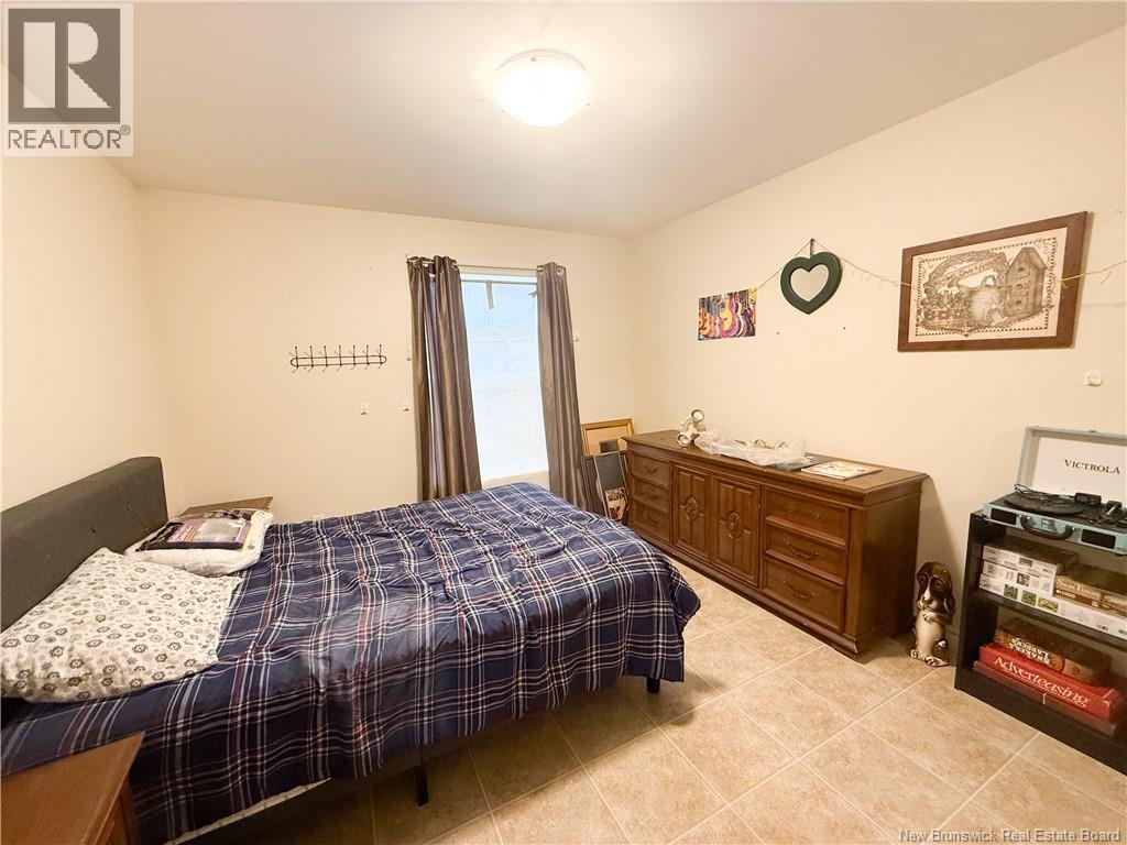 5 Imperial Drive - 11
