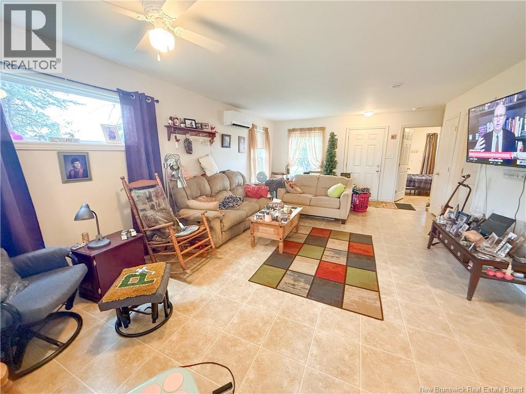 5 Imperial Drive - 4