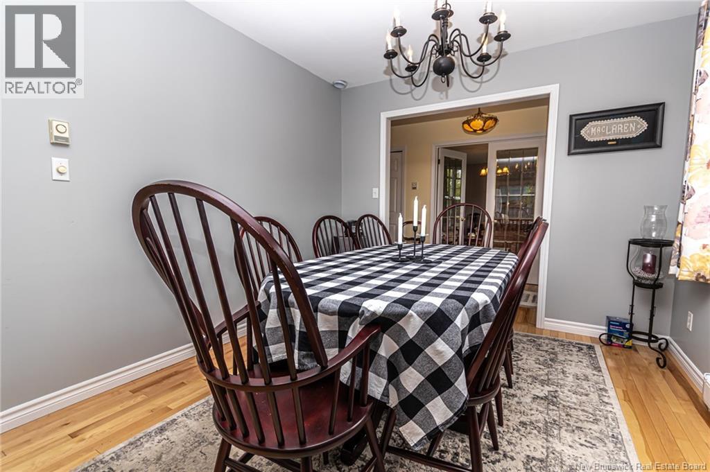 96 Lakeview Avenue - 10