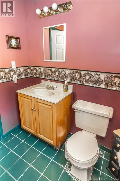 96 Lakeview Avenue - 23