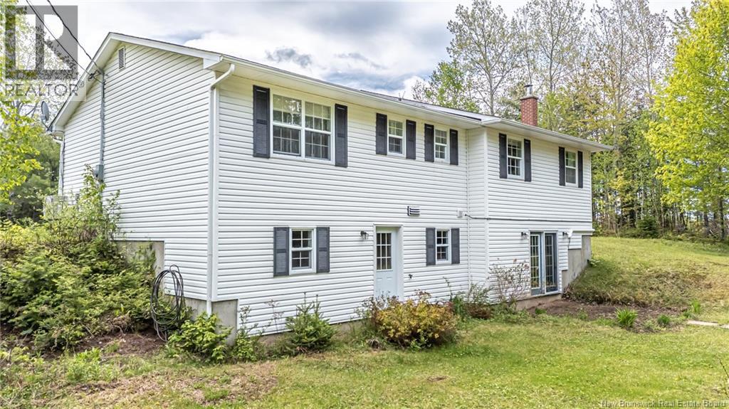 96 Lakeview Avenue - Image 3