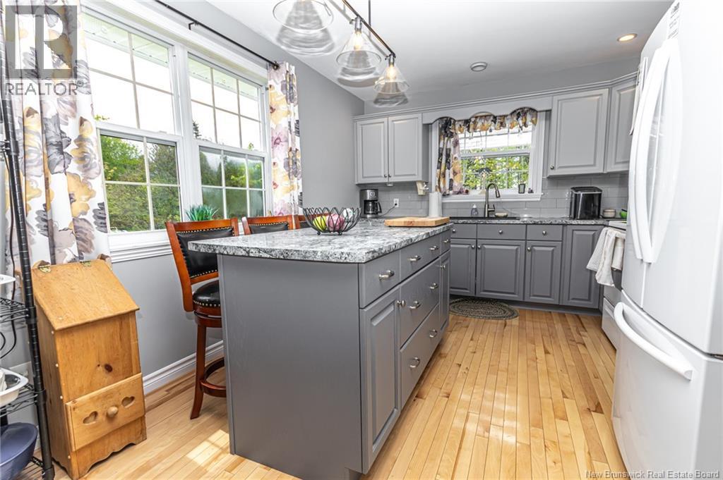 96 Lakeview Avenue - 6