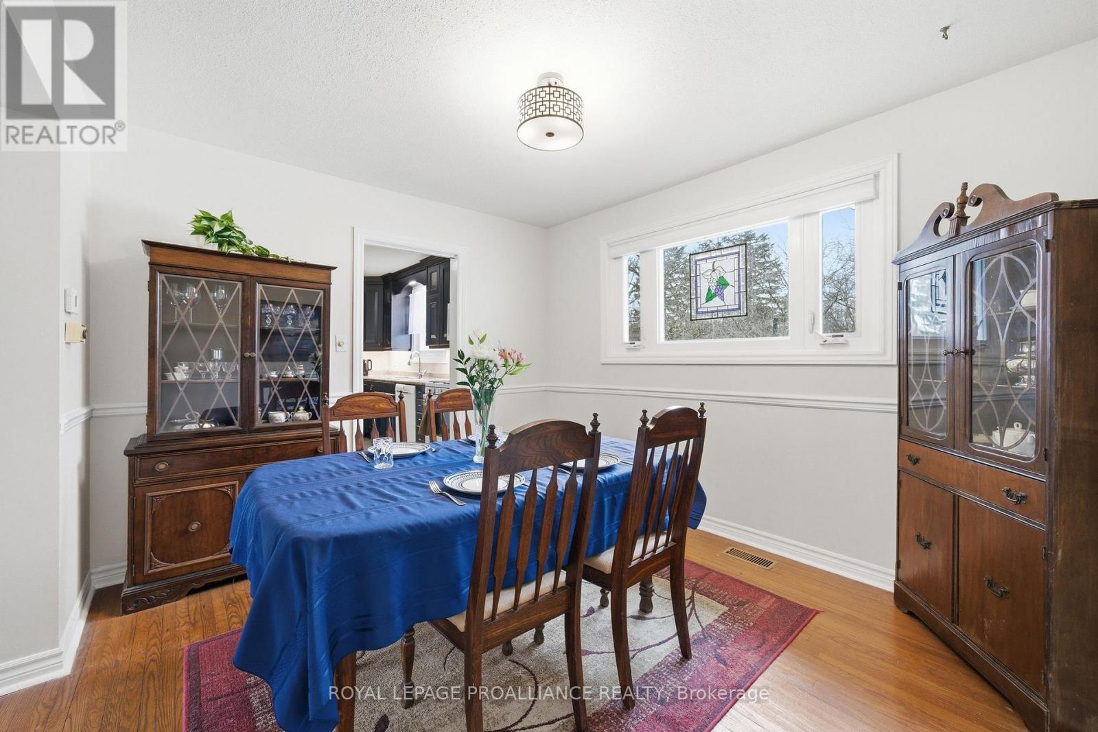14 FOREST HILL CRESCENT - 15