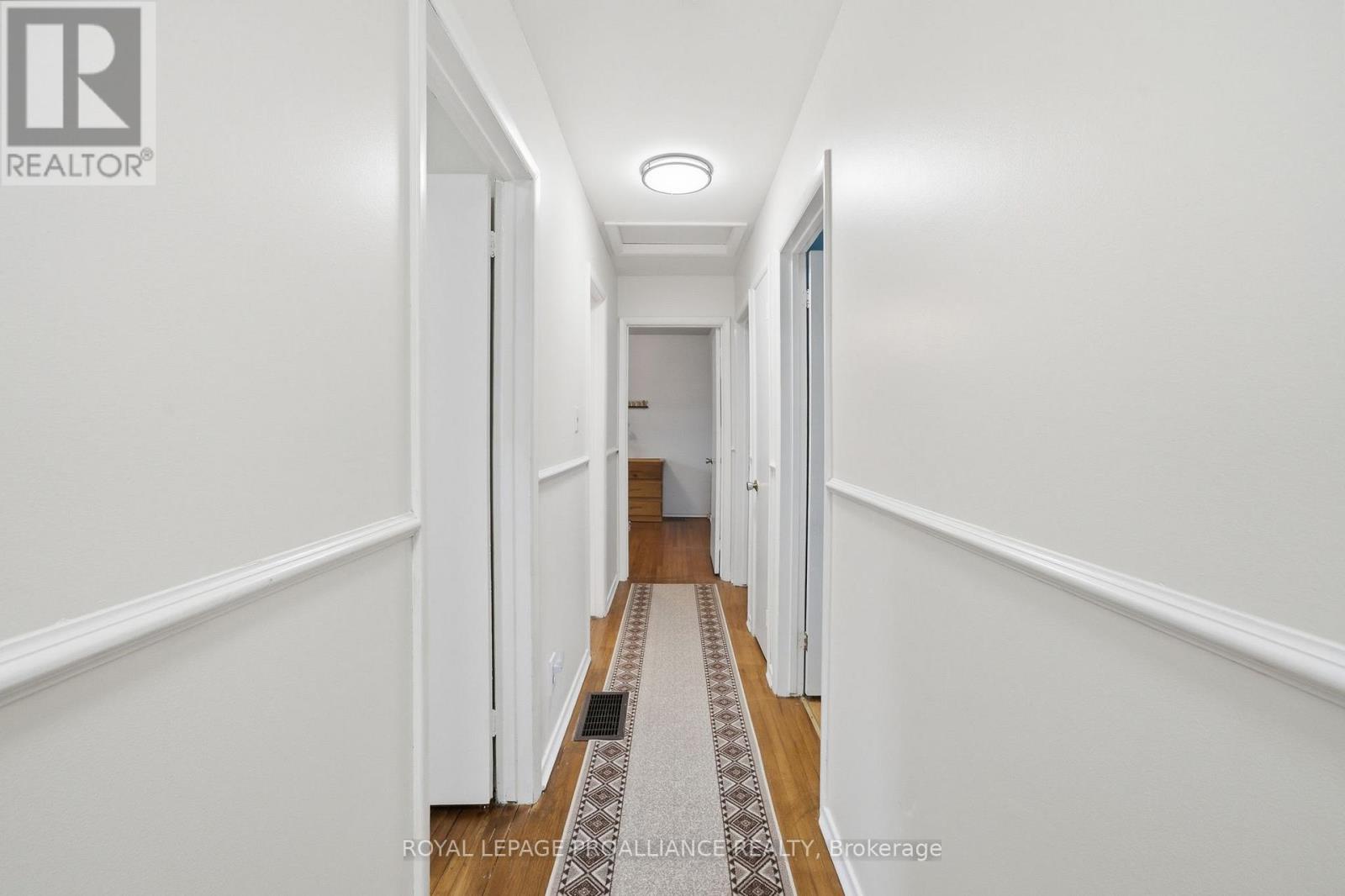 14 FOREST HILL CRESCENT - 20