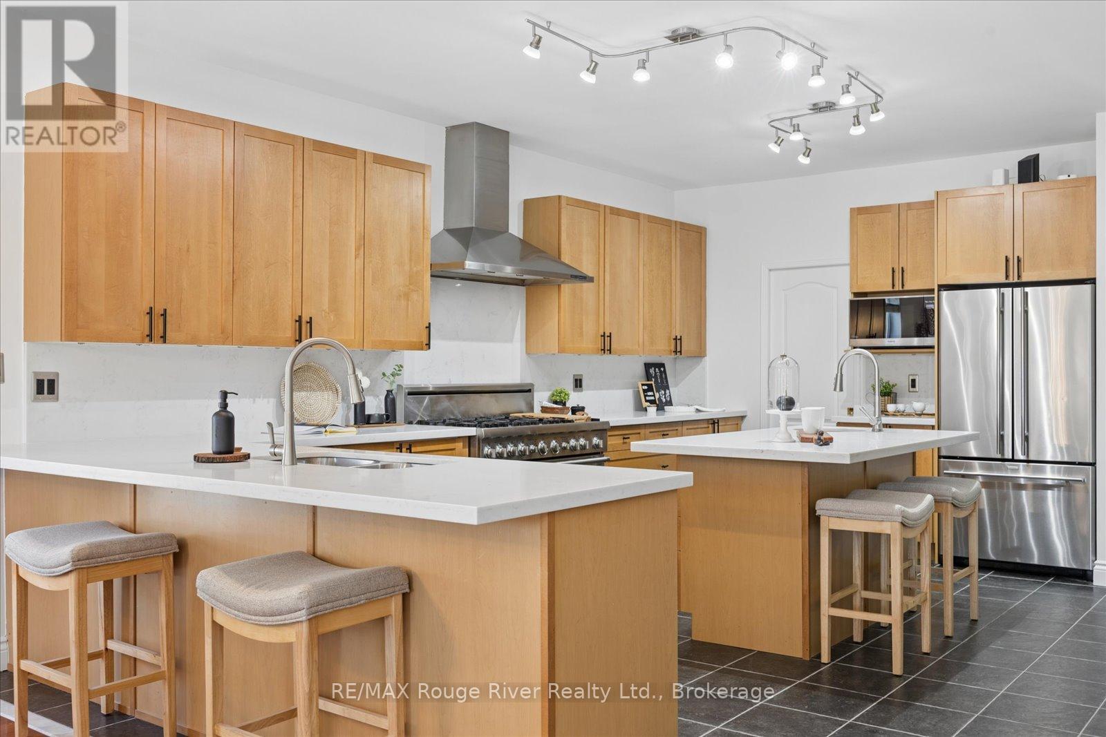 41 LEITHRIDGE CRESCENT - 14