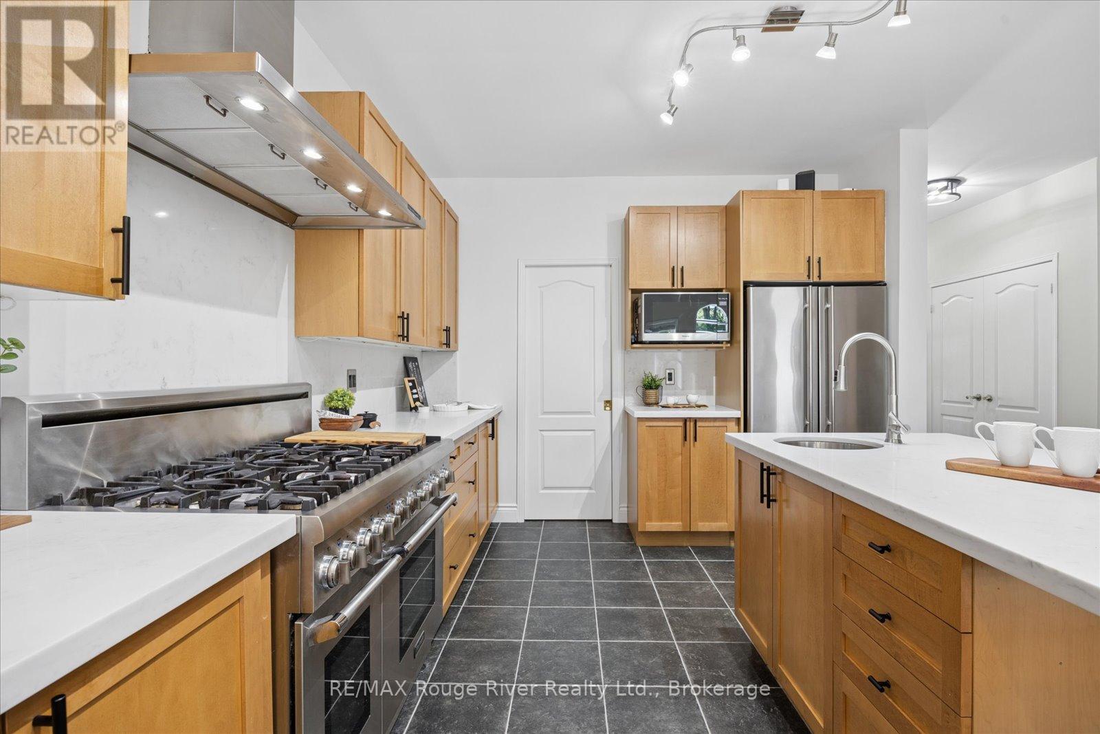 41 LEITHRIDGE CRESCENT - 15