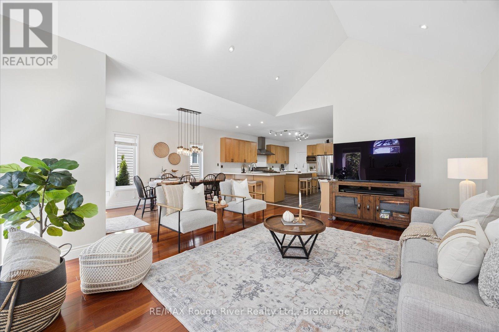 41 LEITHRIDGE CRESCENT - 9