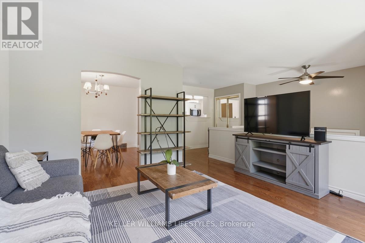 18 FAIRLANE CRESCENT - 19