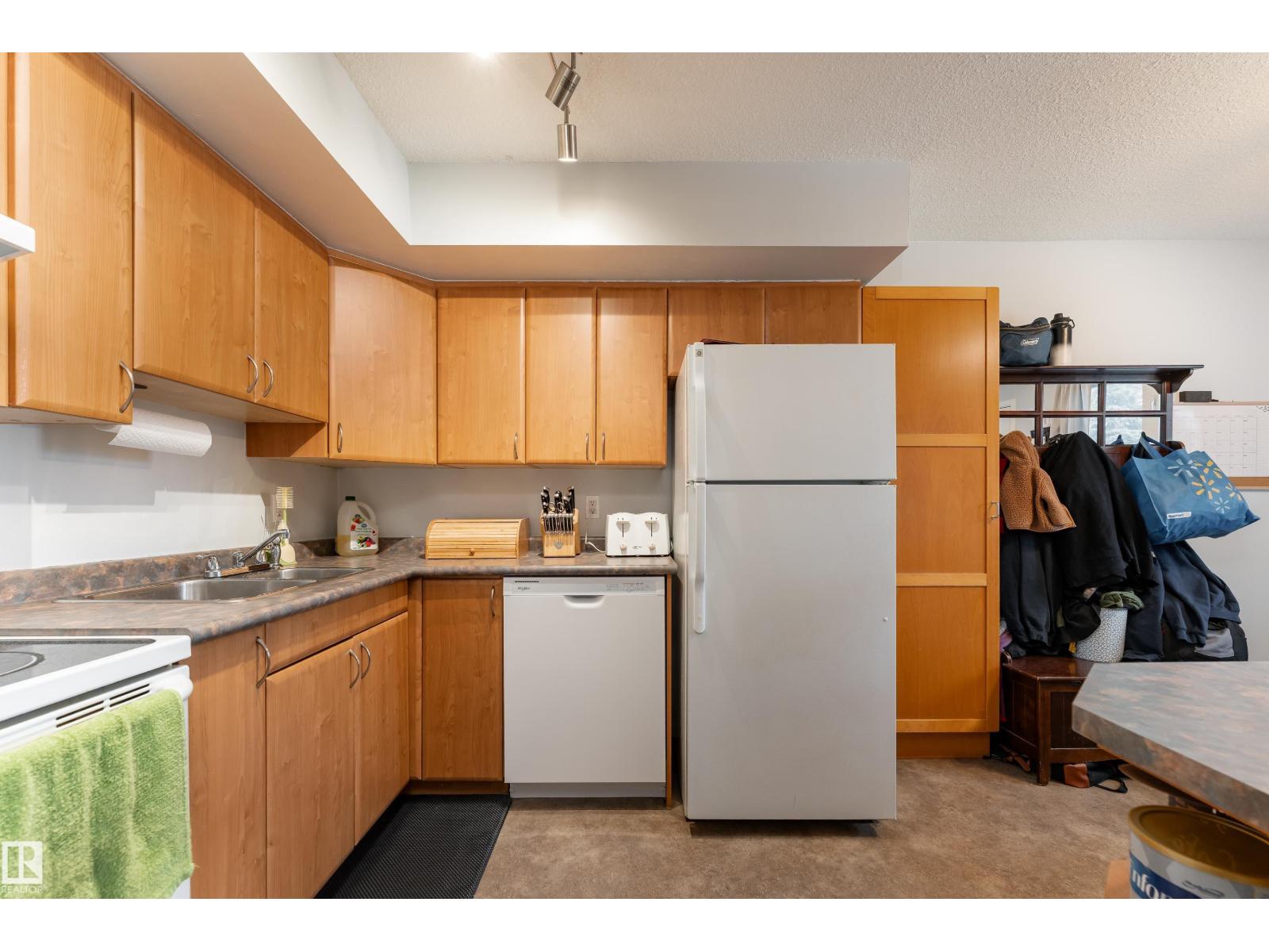 #116 16348 109 ST NW - 9