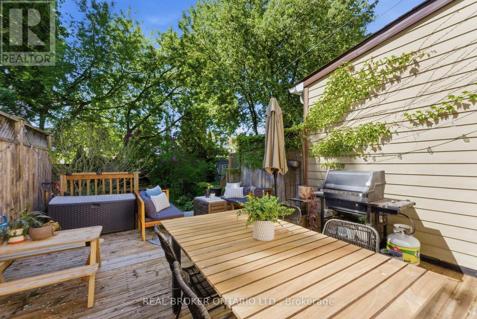 833 SAMMON AVENUE - 29