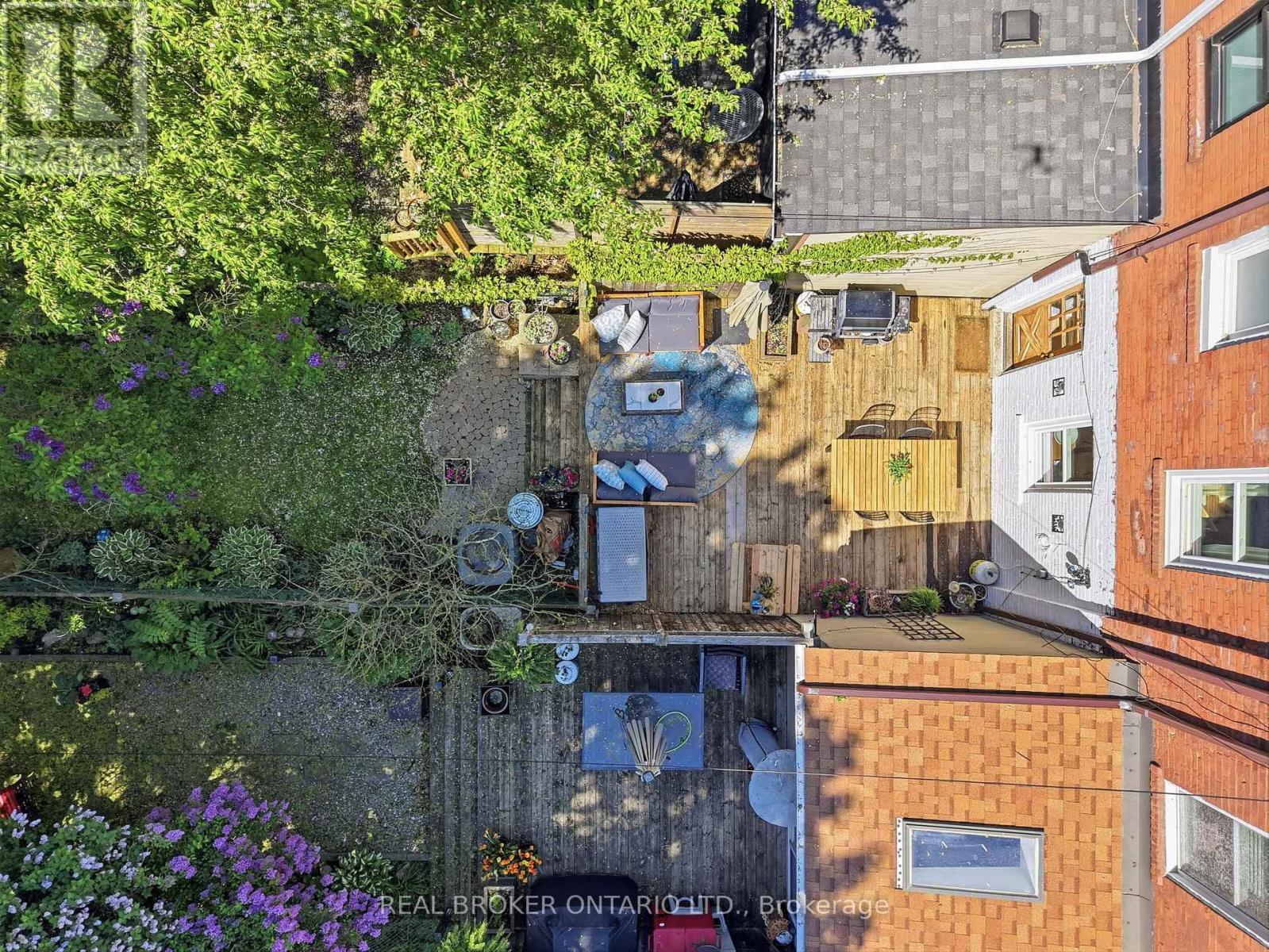 833 SAMMON AVENUE - 35