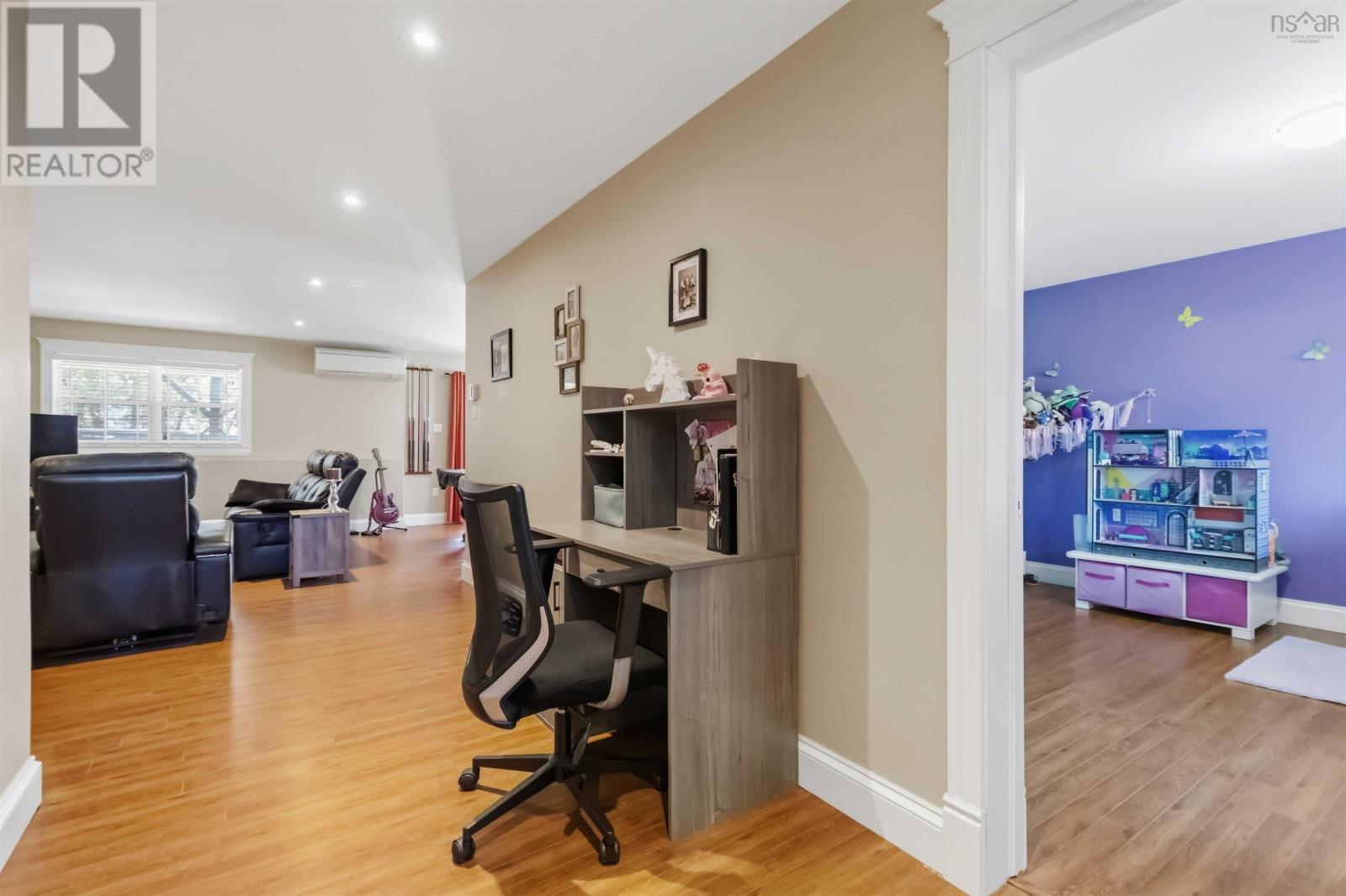 130 Ridding Road - 24