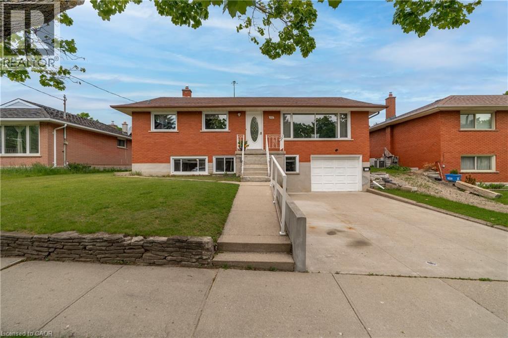 52 BONIFACE Avenue - 1