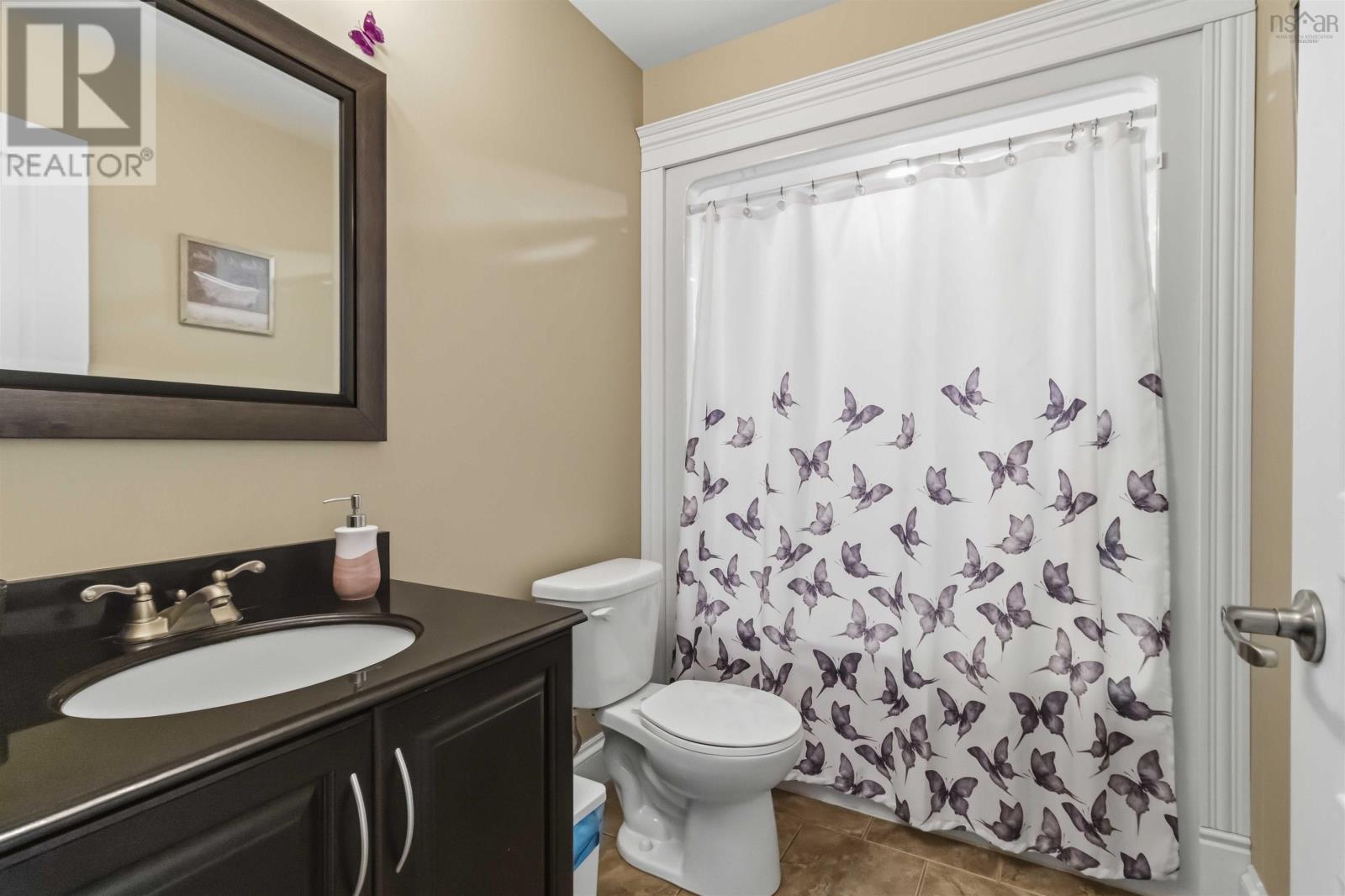 130 Ridding Road - 33