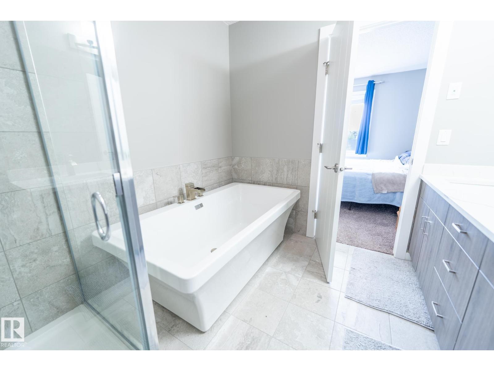 1124 161 ST SW - 25