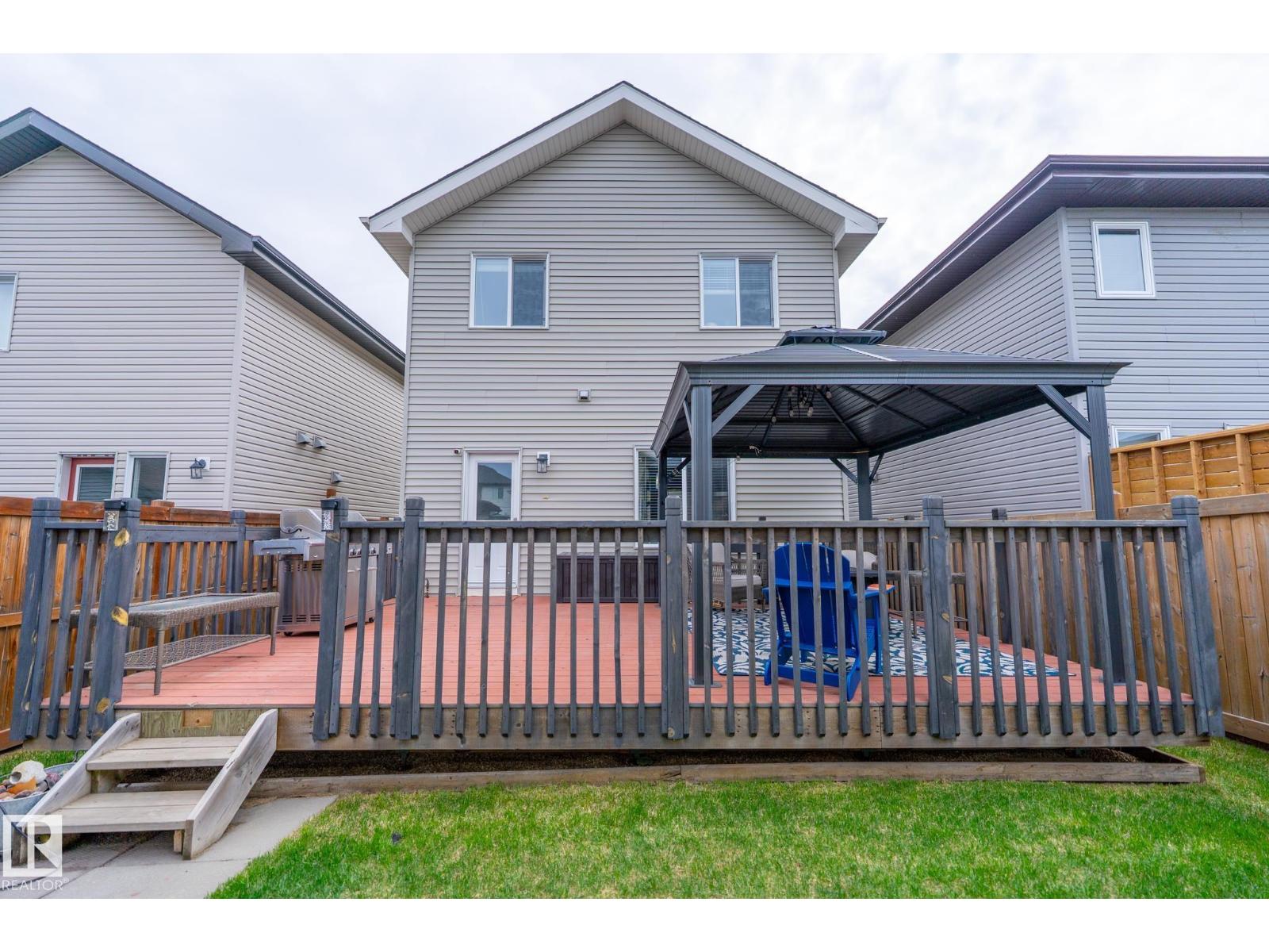 1124 161 ST SW - 44