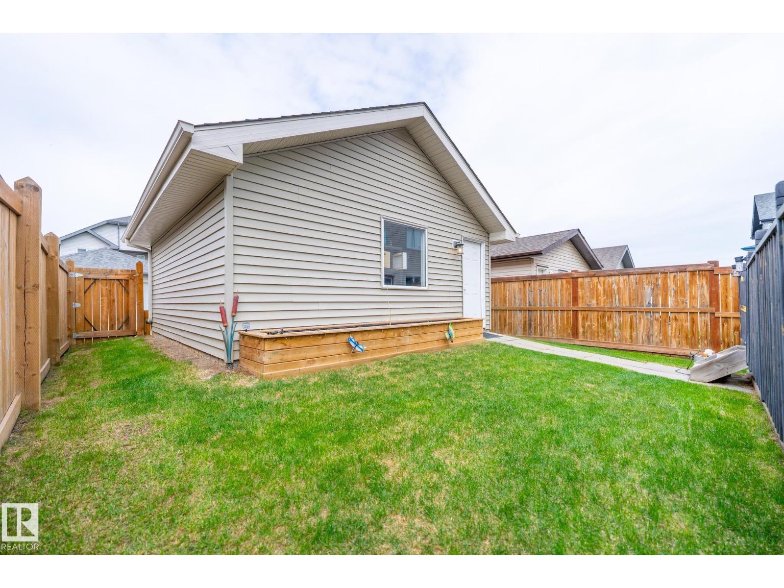 1124 161 ST SW - 48