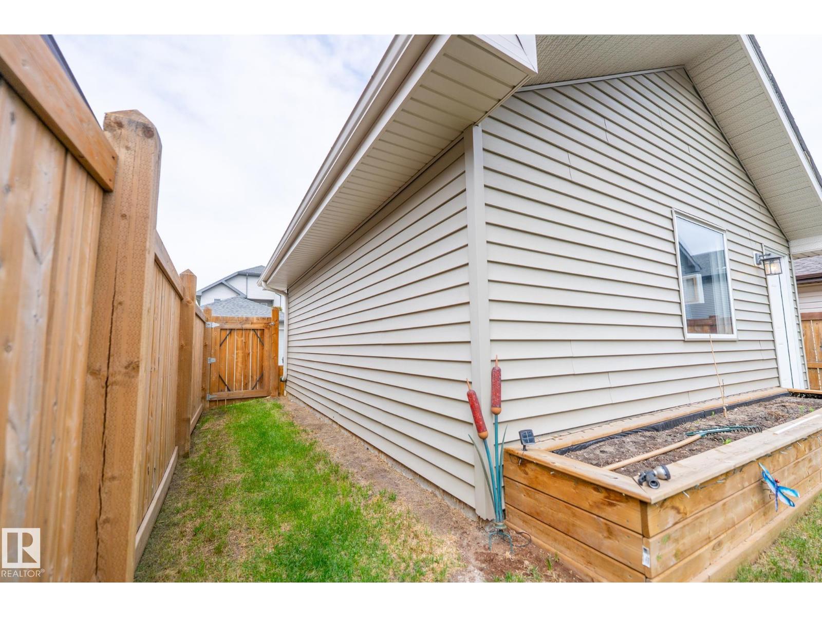 1124 161 ST SW - 49