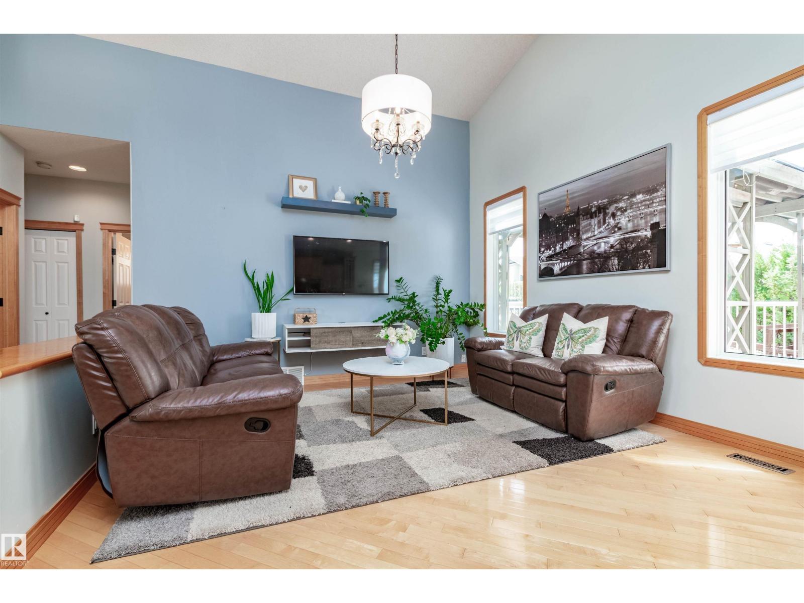 7229 161B AV NW - 10